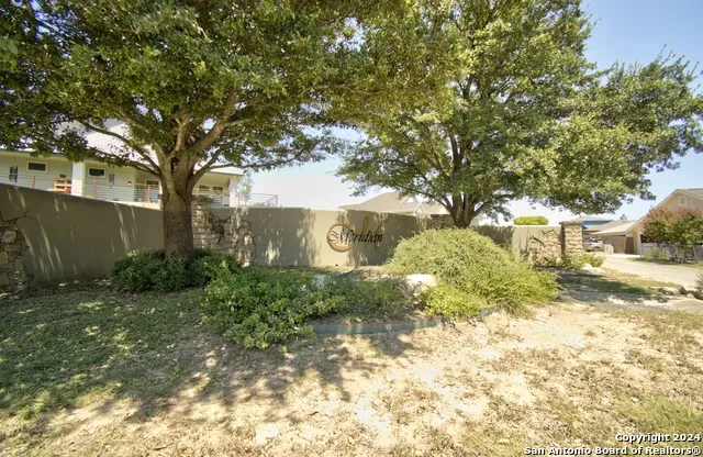 2006 Valencia Dr Kerrville, TX 78028