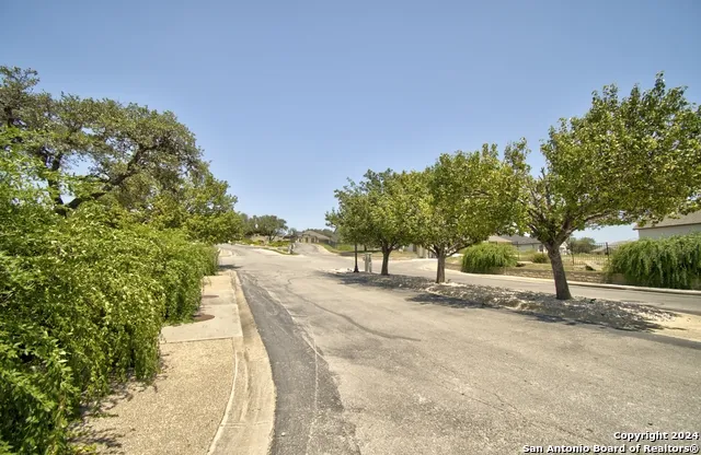 2004 Valencia Dr Kerrville, TX 78028