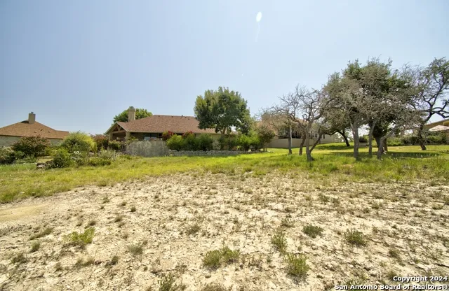 2004 Valencia Dr Kerrville, TX 78028