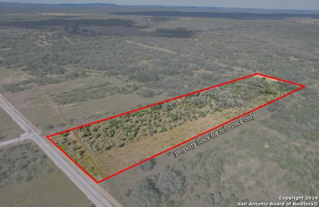 00 Utopia Forest Dhanis, TX 78850