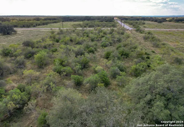 00 Utopia Forest Dhanis, TX 78850
