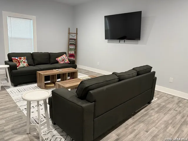 1607 Pine Street San Antonio, TX 78208