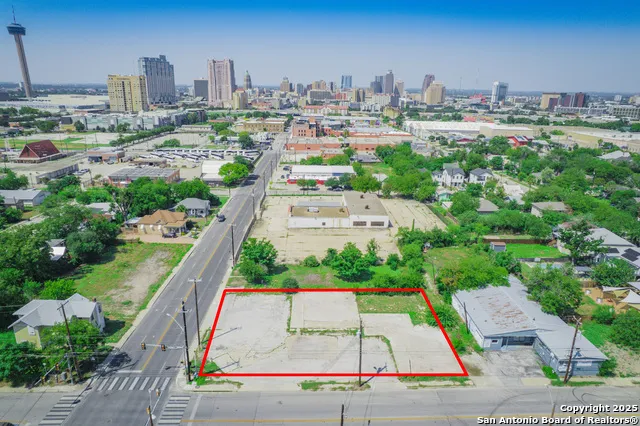 1533 E Houston St San Antonio, TX 78202