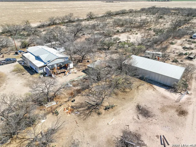 793 Fm 1986 La Pryor, TX 78872