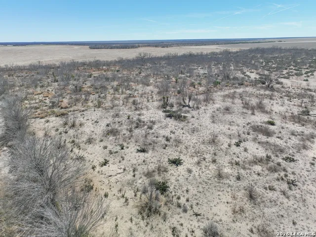 793 Fm 1986 La Pryor, TX 78872
