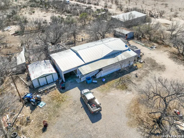 793 Fm 1986 La Pryor, TX 78872