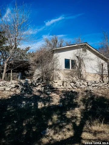3364 HWY 173 S. Bandera, TX 78003