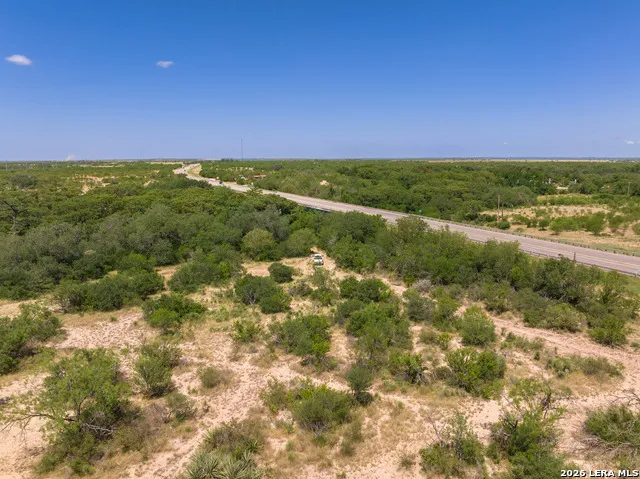 21419 us highway 90 Sabinal, TX 78881