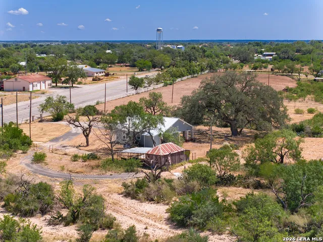 21419 us highway 90 Sabinal, TX 78881