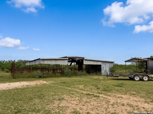 2713 FM 716 Premont, TX 78375