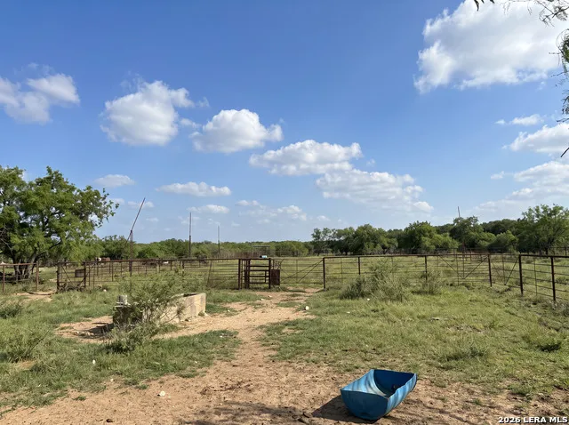 2713 FM 716 Premont, TX 78375
