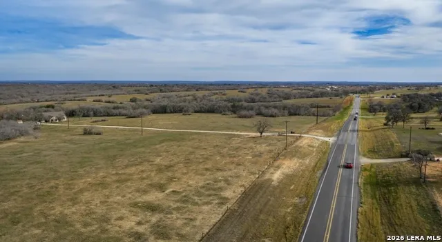 13775 Farm to Market Road 725 Seguin, TX 78155