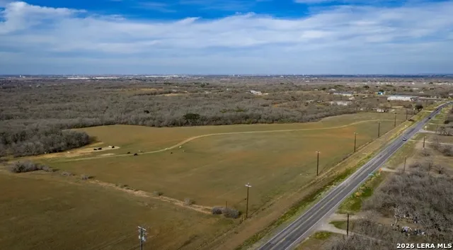 13775 Farm to Market Road 725 Seguin, TX 78155
