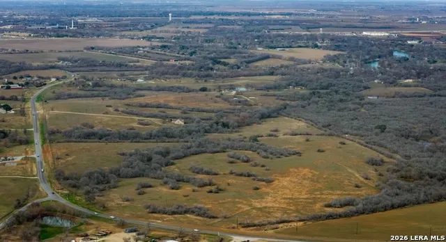 13775 Farm to Market Road 725 Seguin, TX 78155