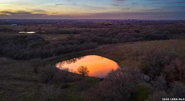 13775 Farm to Market Road 725 Seguin, TX 78155