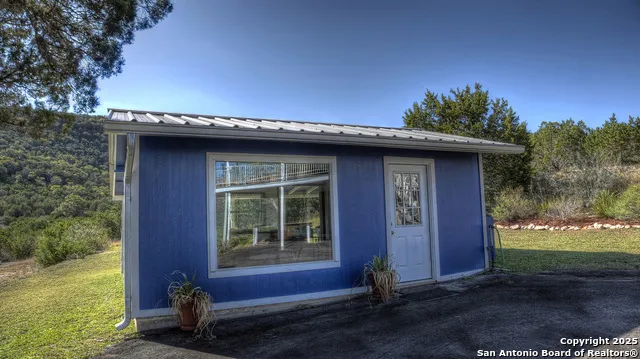 2027 Walter White Ranch Road Leakey, TX 78873