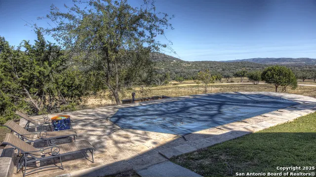 2027 Walter White Ranch Road Leakey, TX 78873