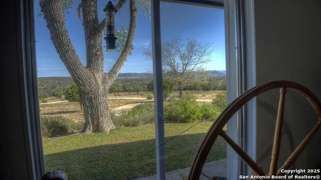 2027 Walter White Ranch Road Leakey, TX 78873