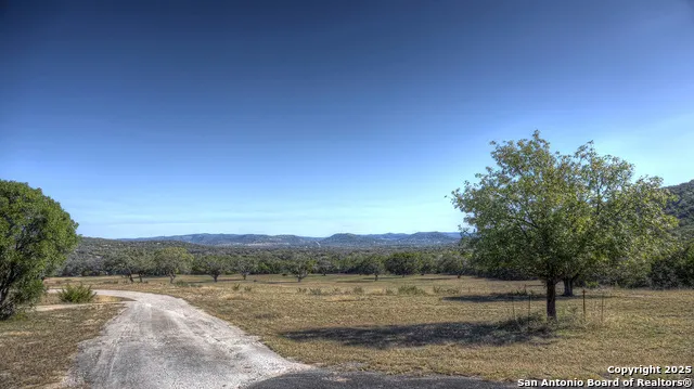 2027 Walter White Ranch Road Leakey, TX 78873
