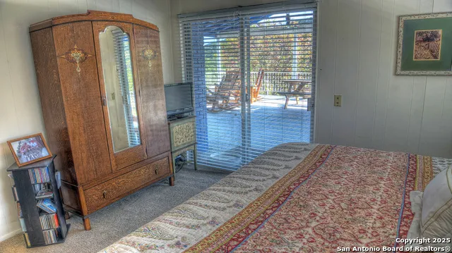 2027 Walter White Ranch Road Leakey, TX 78873