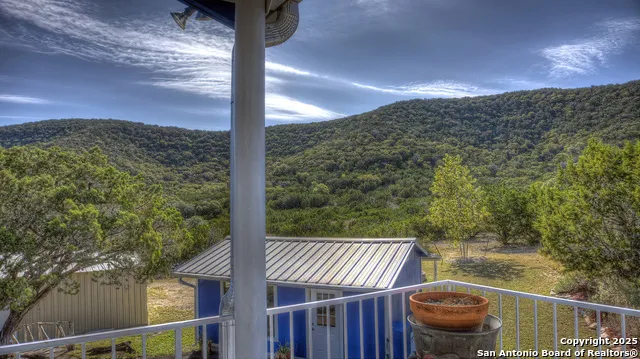2027 Walter White Ranch Road Leakey, TX 78873