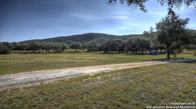 2027 Walter White Ranch Road Leakey, TX 78873