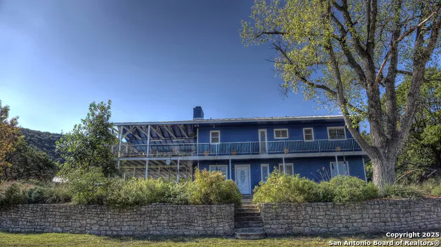 2027 Walter White Ranch Road Leakey, TX 78873
