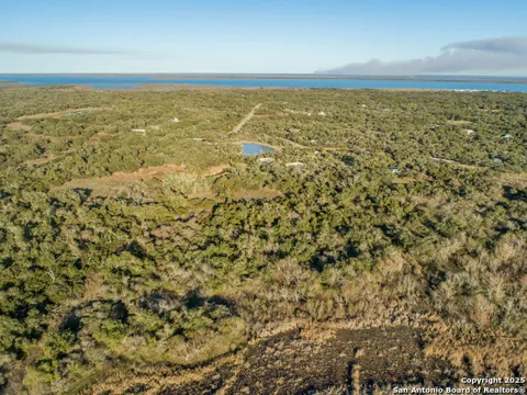 6498 Hwy 35 N