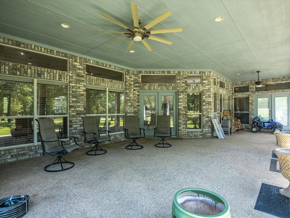 600 County Road 1790 Sunset, TX 76270