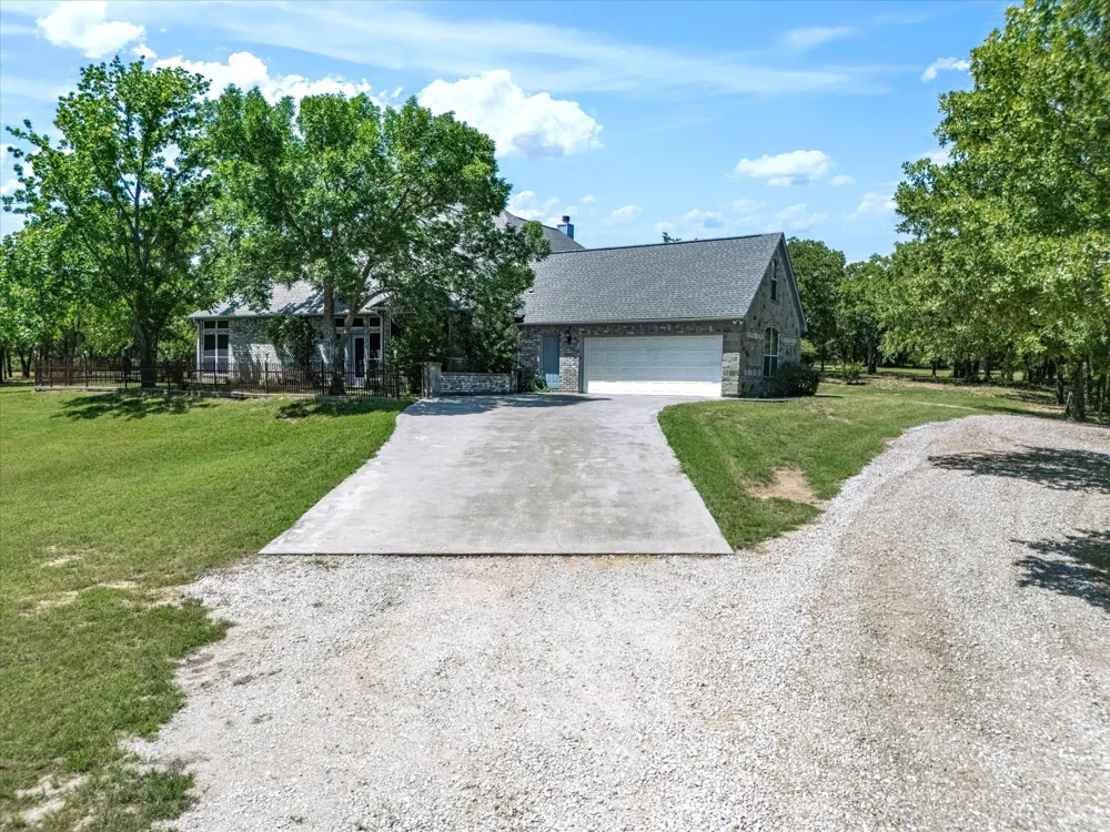 600 County Road 1790 Sunset, TX 76270