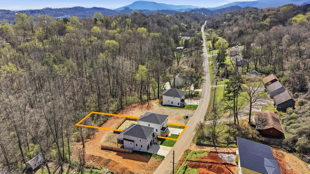 930 Lullwater Road Red Bank, TN 37415