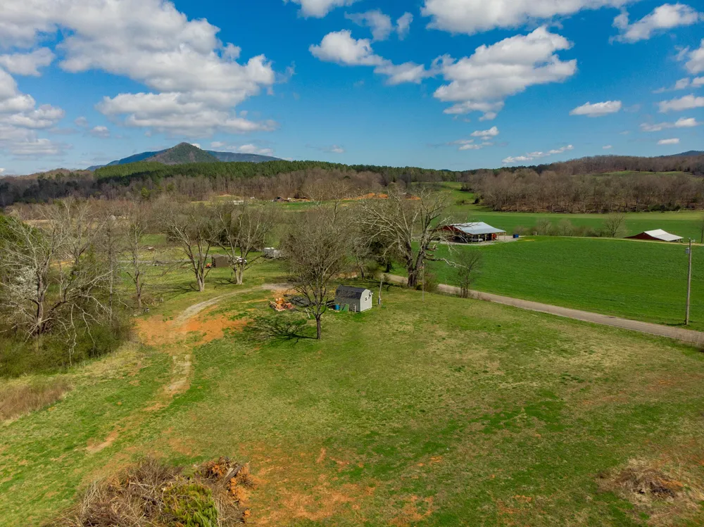 1321 Sand Mountain Road Ocoee, TN 37361