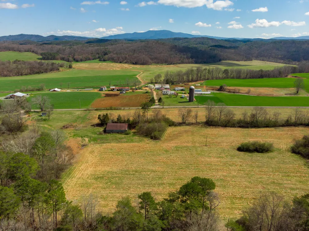 1321 Sand Mountain Road Ocoee, TN 37361