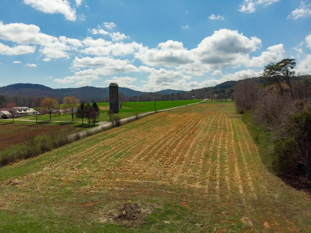 1321 Sand Mountain Road Ocoee, TN 37361