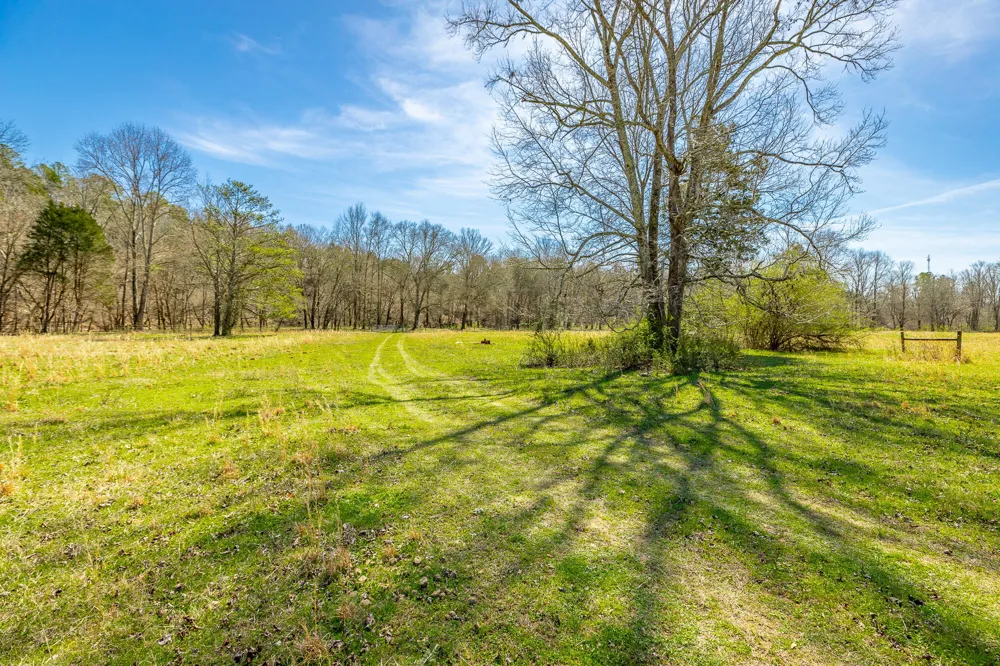 1527 Glass Mill Road Chickamauga, GA 30707
