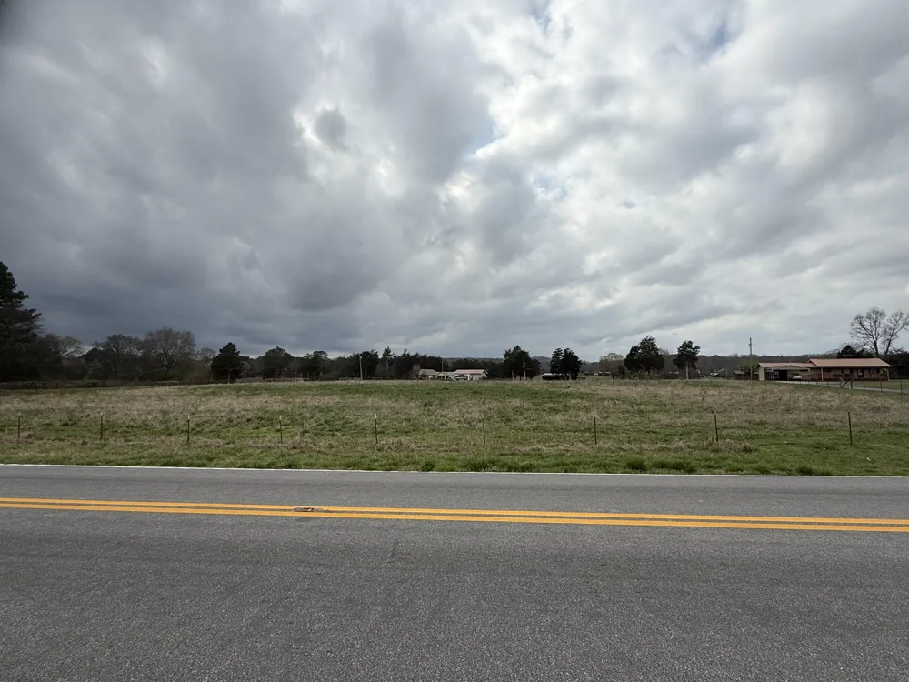 2 Eureka Road NW Charleston, TN 37310