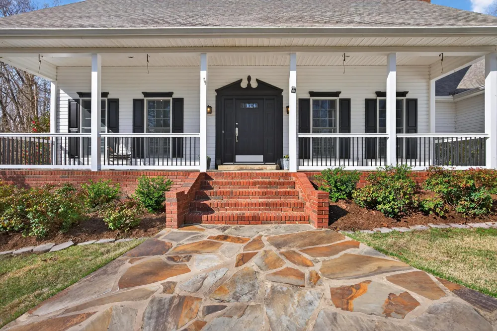 1400 Dogwood Valley Road Tunnel Hill, GA 30755