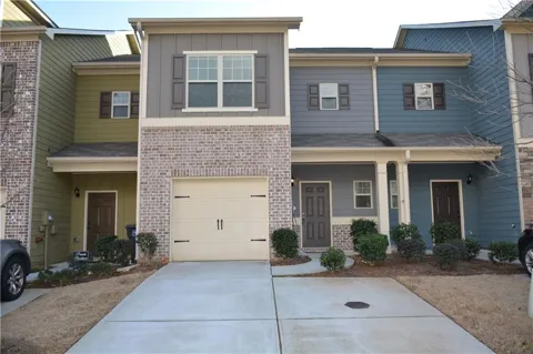183 Spring Way Square