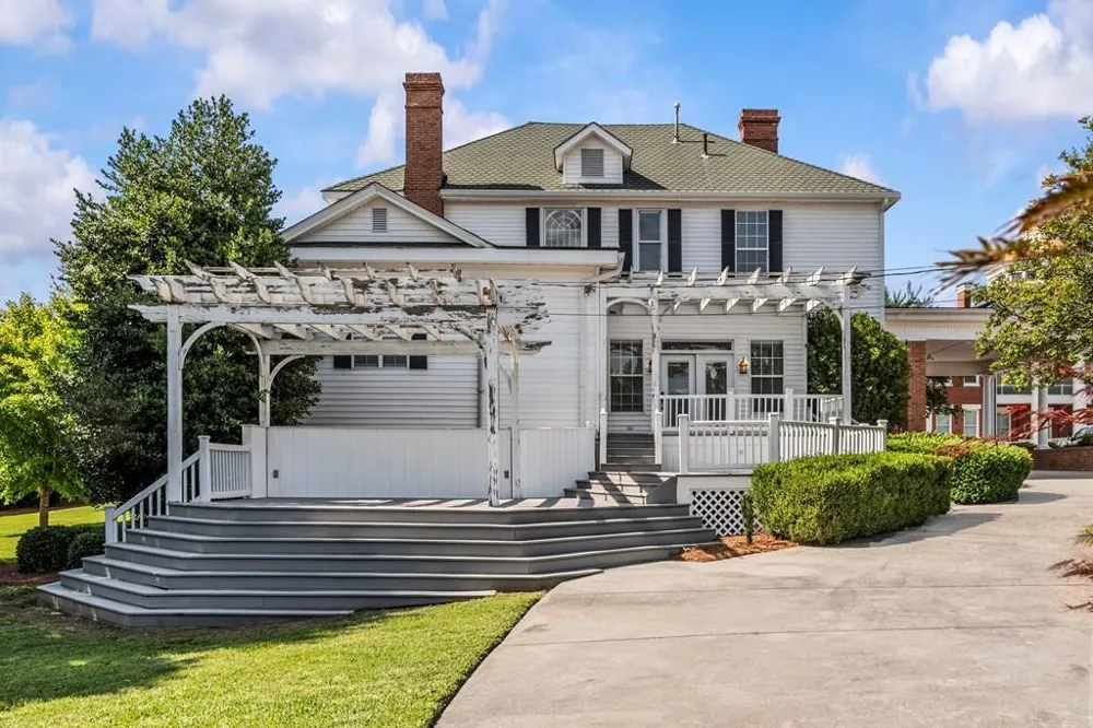45 Court Square Warrenton, GA 30828