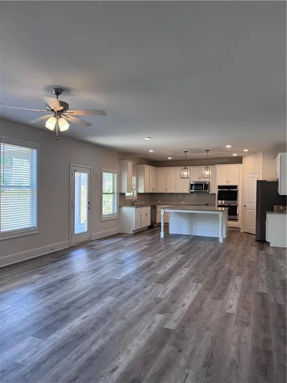 1850 Silver Crest Way Hoschton, GA 30548