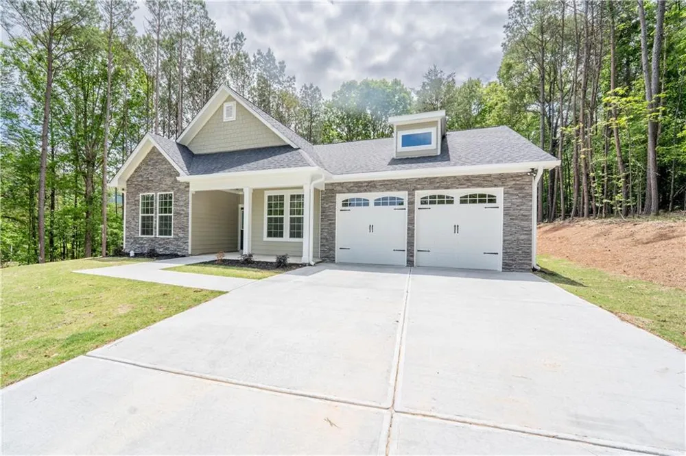 2013 Deer Crossing Rocky Face, GA 30740