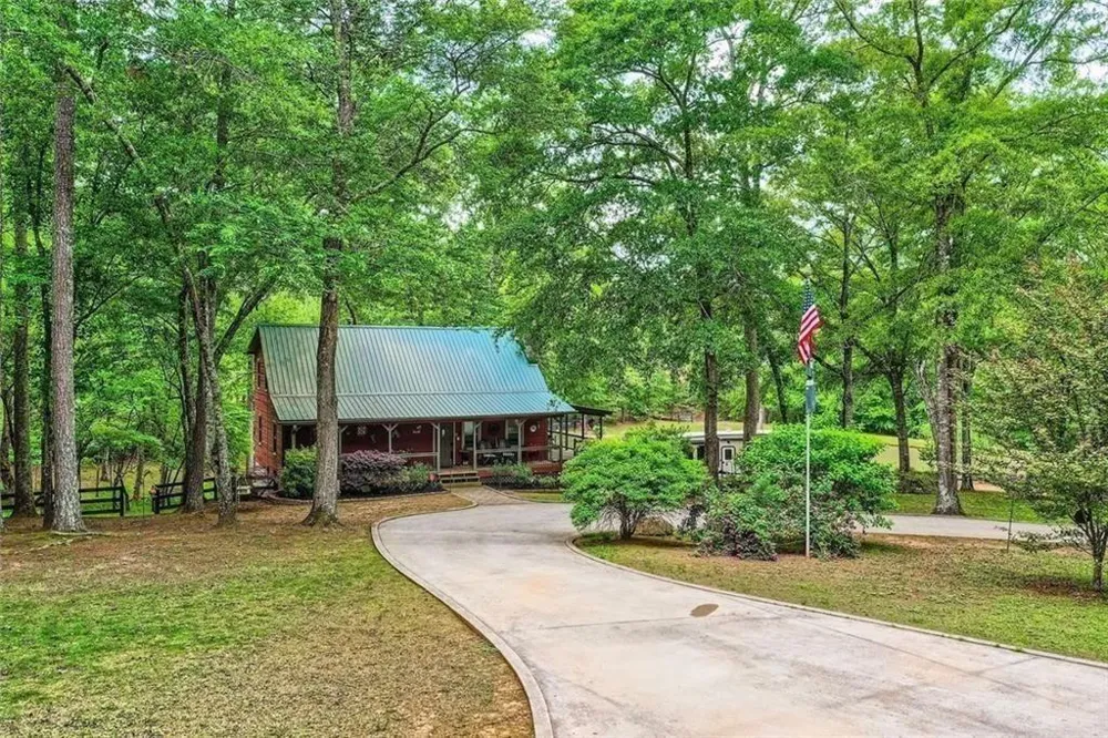5419 Tyree Winston, GA 30187