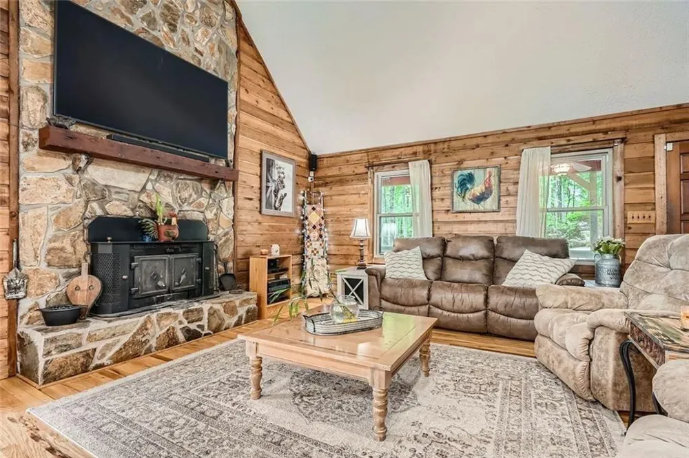 5419 Tyree Winston, GA 30187