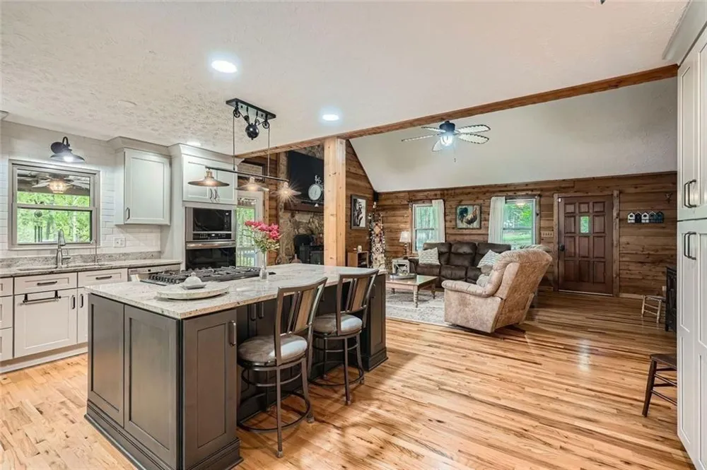 5419 Tyree Winston, GA 30187