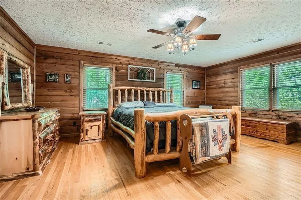 5419 Tyree Winston, GA 30187