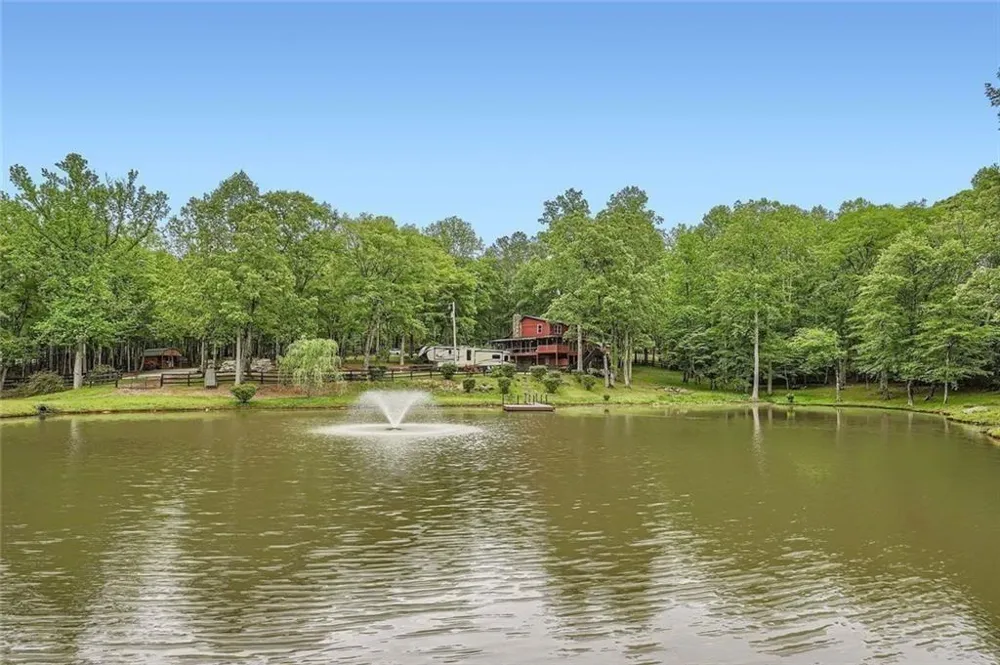 5419 Tyree Winston, GA 30187