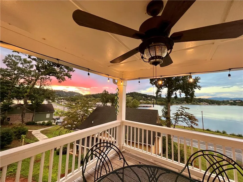 3243 Dogwood Lane Hiawassee, GA 30546