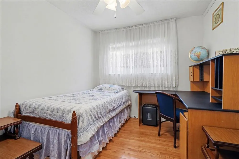 697 Garden Walk Drive Stone Mountain, GA 30083