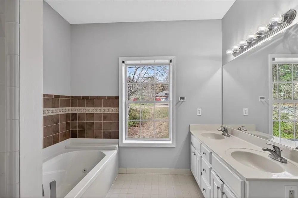 8993 Dornoch Circle Winston, GA 30187
