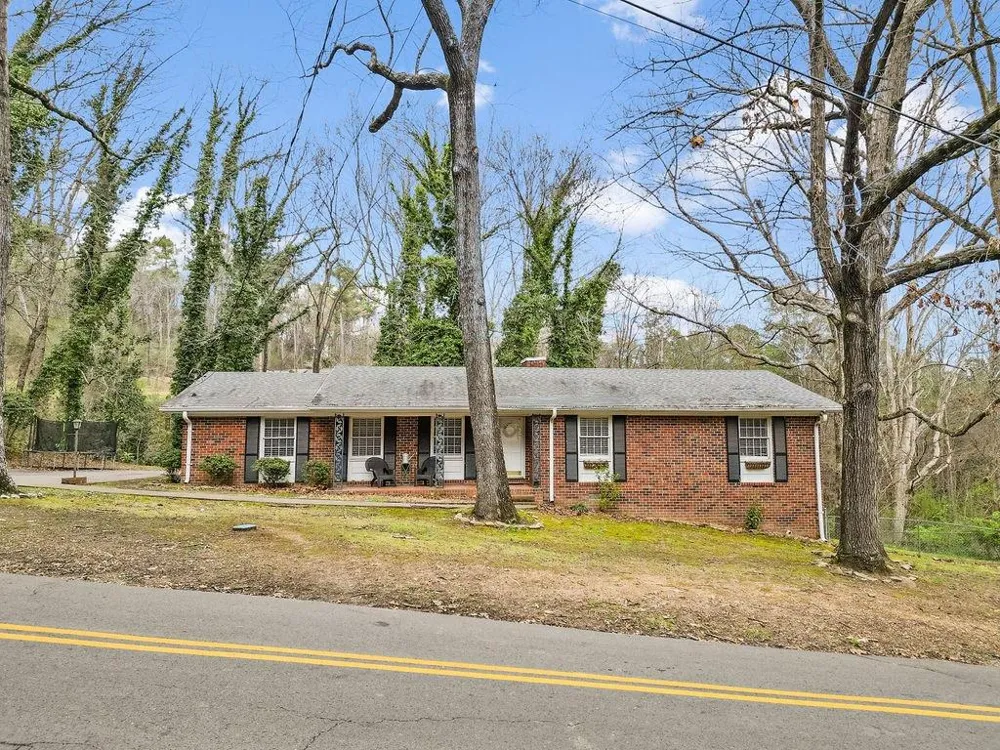 206 Hammond Drive Summerville, GA 30747